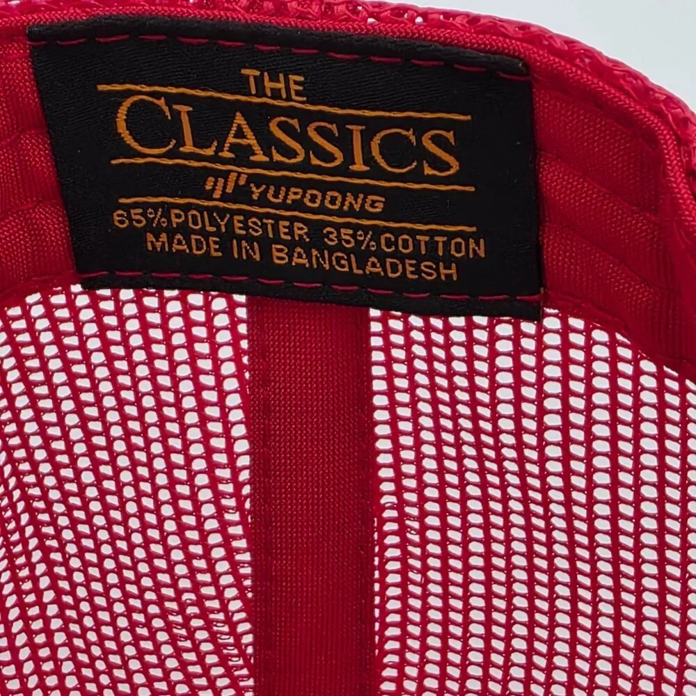 The Classics Red Mesh Trucker Hat Black Cat Face Snapback Cap‎
